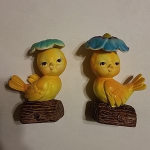 Vintage Lego Bird salt and pepper shakers